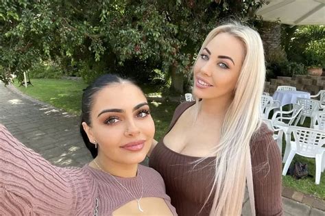 Meet the mum and daughter duo who are on OnlyFans。